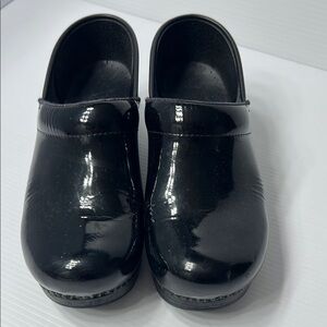 Dansko Black Clogs sz 38/7.5-8